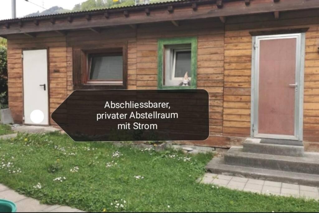 Schoenes Kleines Studio Mit Sitzplatz, Mitten Im Praettigau Jenaz Exterior foto